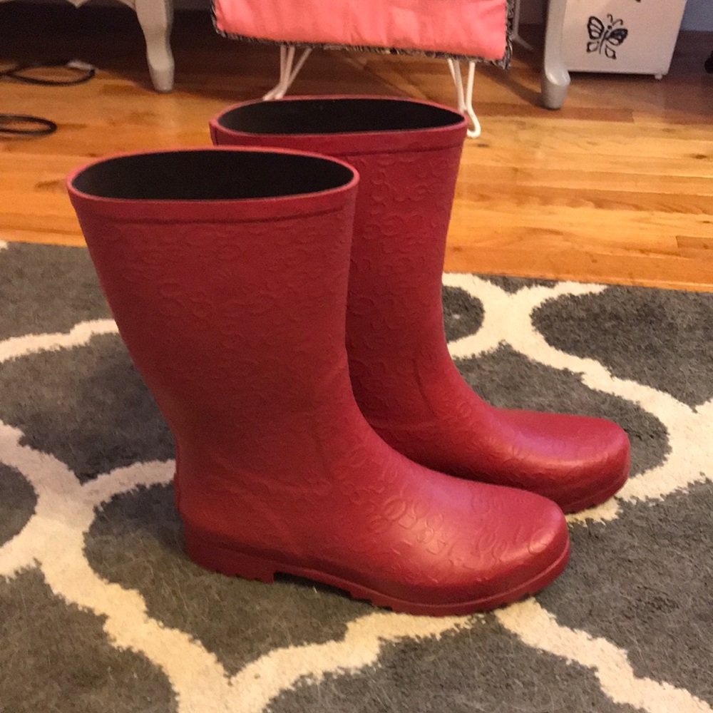 Ugg rain/snow boots